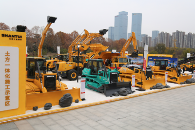 攜手共贏 | 山東重工集團(tuán)工程機械板塊2021年商務(wù)大會召開